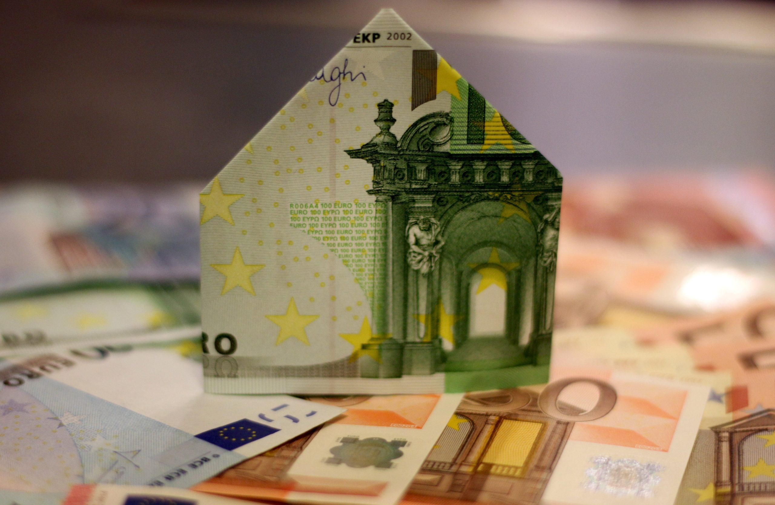 Rambursarea anticipată a unui credit ipotecar: când merită și cât poți economisi